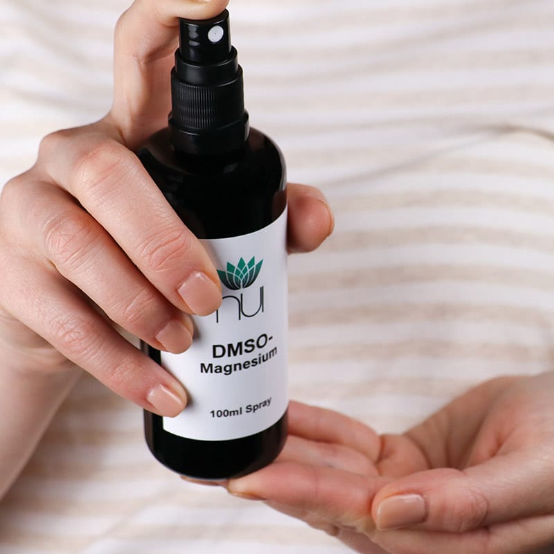 NUI DMSO Magnesium in der Hand und wird gesprüht